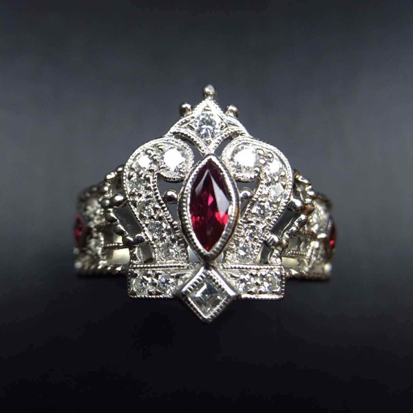 红宝石钻石皇冠戒指，霸气的宫廷复古风格，高冷权威的气质