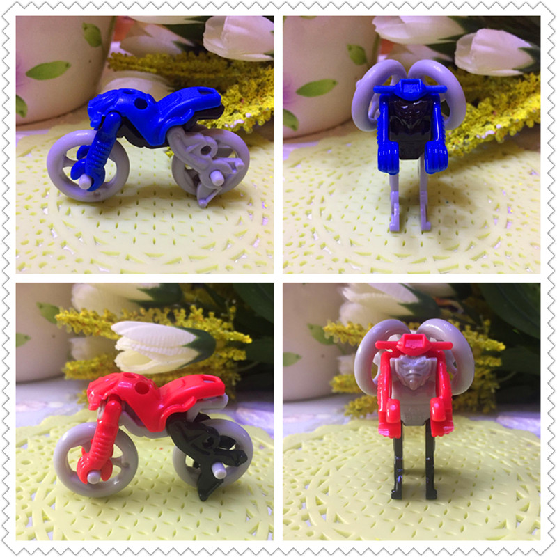 健达奇趣蛋内玩具变形摩托车红色蓝色机器人幼儿园礼物