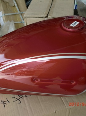 适用铃木小太子GN125F 摩托车燃油箱 汽油箱 透明红色