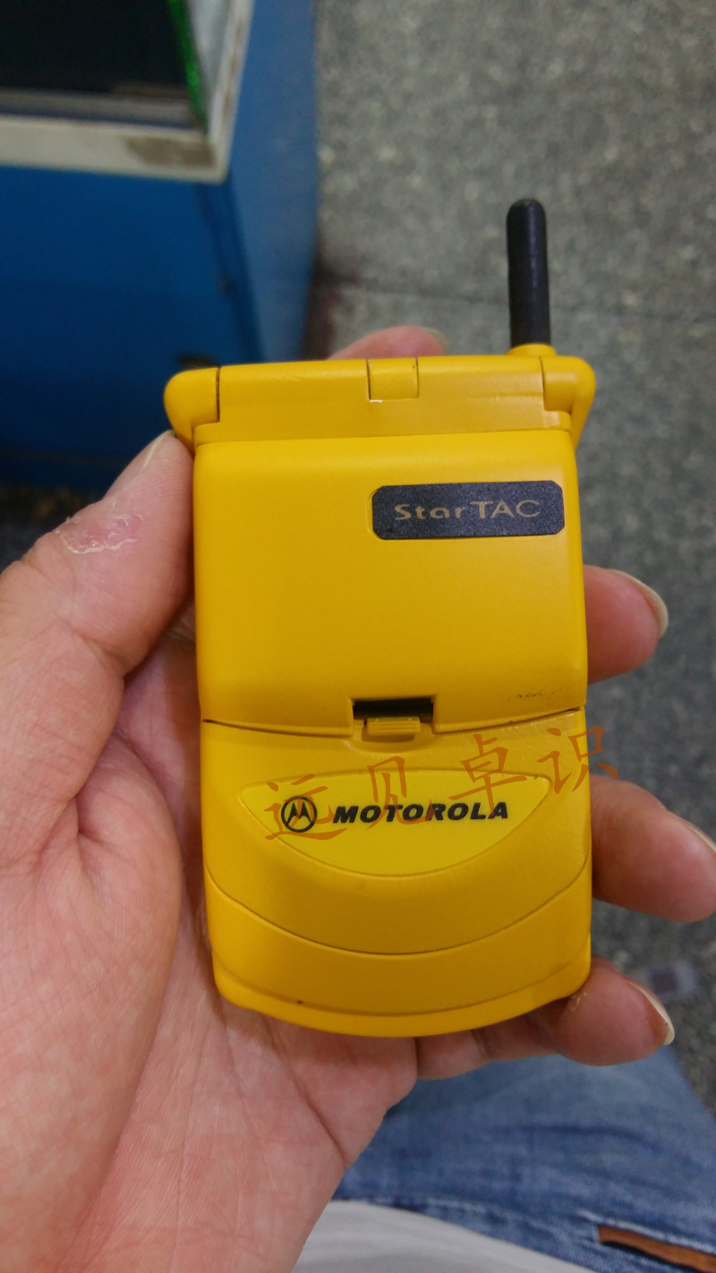 Motorola/摩托罗拉 338C 掌中宝 经典黄 中文 收藏 经典 怀旧